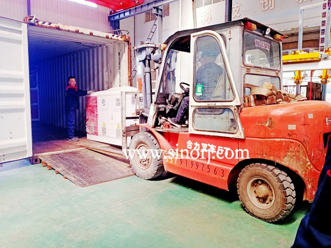 開啟貨柜連發(fā)模式，墻板生產(chǎn)線、格柵板生產(chǎn)線、線條生產(chǎn)線發(fā)貨中